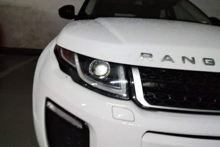 Used Land Rover Range Evoque 2018 240 PS SE DYNAMIC Smart Edition Right Front Headlight