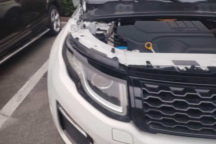 Used Land Rover Range Evoque 2018 240 PS SE Smart Brilliance Edition Right Front Headlight
