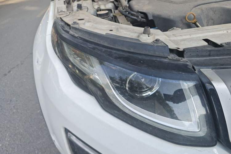 Used Land Rover Range Evoque 2018 240 PS SE Smart Brilliance Edition Right Front Headlight
