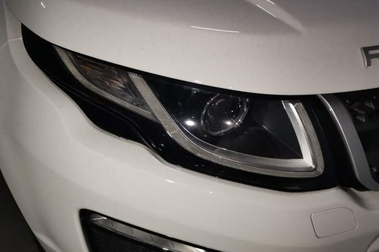 Used Land Rover Range Evoque 2018 240 PS SE Smart Brilliance Edition Right Front Headlight