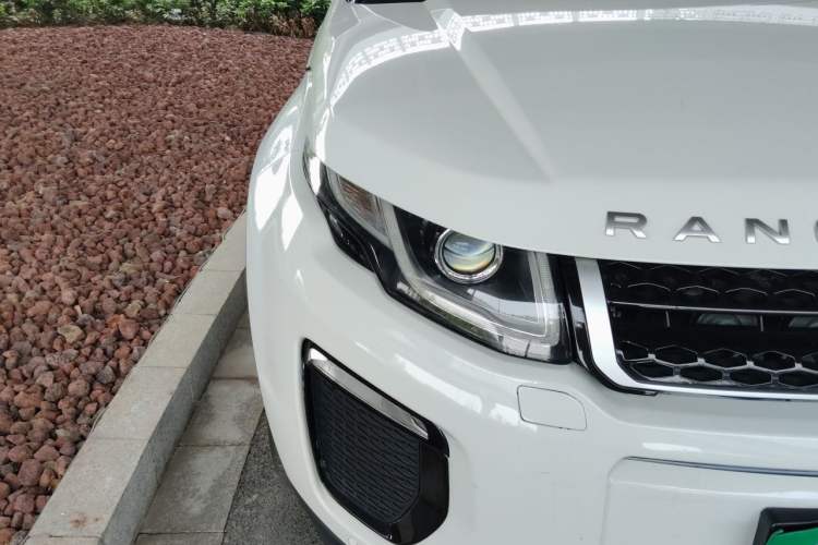 Used Land Rover Range Evoque 2018 240 PS SE DYNAMIC Smart Edition Right Front Headlight