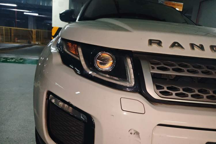 Used Land Rover Range Evoque 2018 240 PS SE Smart Brilliance Edition Right Front Headlight