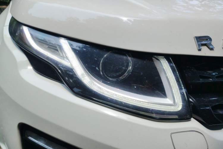 Used Land Rover Range Evoque 2018 240 PS SE Smart Brilliance Edition Right Front Headlight