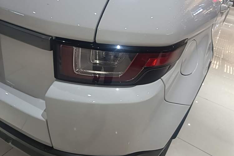 Used Land Rover Range Evoque 2018 240 PS SE Smart Brilliance Edition Right Rear Taillight