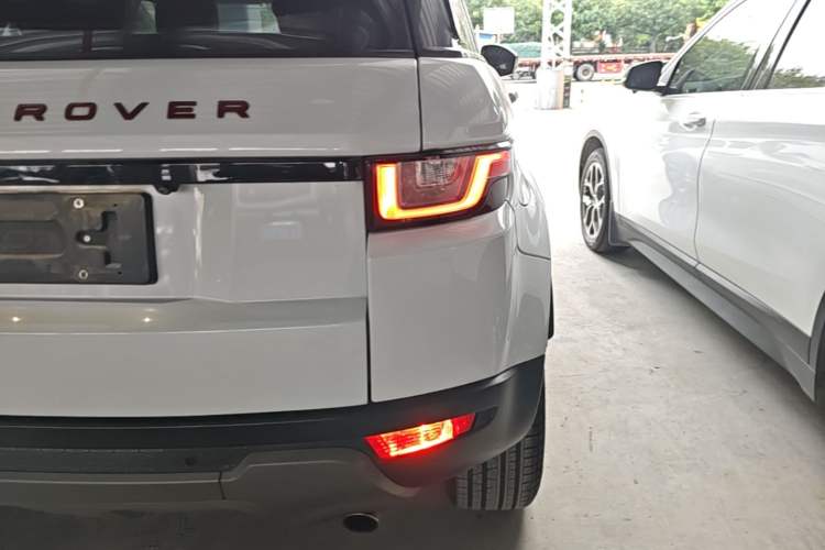 Used Land Rover Range Evoque 2018 240 PS SE Smart Brilliance Edition Right Rear Taillight