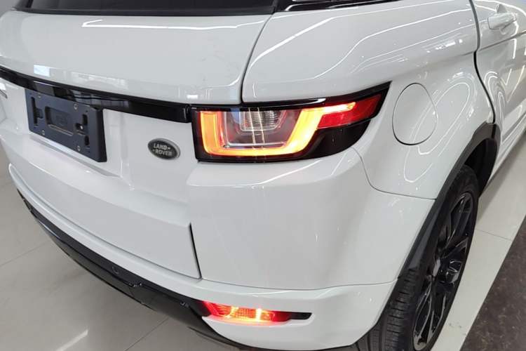 Used Land Rover Range Evoque 2018 240 PS SE DYNAMIC Smart Edition Right Rear Taillight