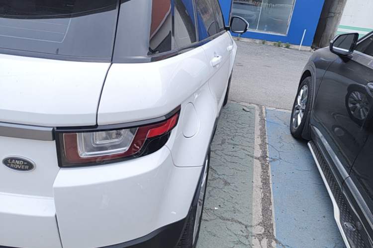 Used Land Rover Range Evoque 2018 240 PS SE Smart Brilliance Edition Right Rear Taillight