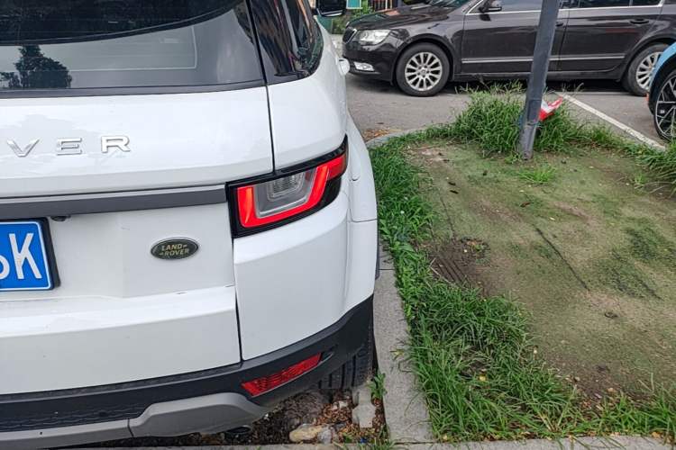 Used Land Rover Range Evoque 2018 240 PS SE Smart Brilliance Edition Right Rear Taillight