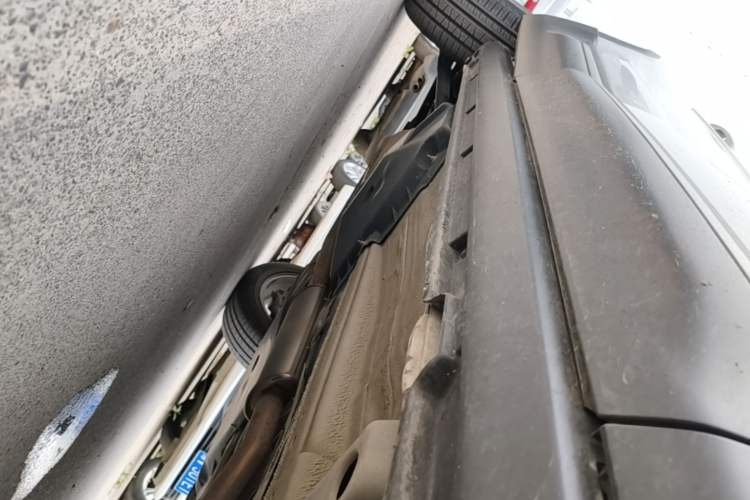 Used Land Rover Range Evoque 2018 240 PS SE Smart Brilliance Edition Right Side Sill