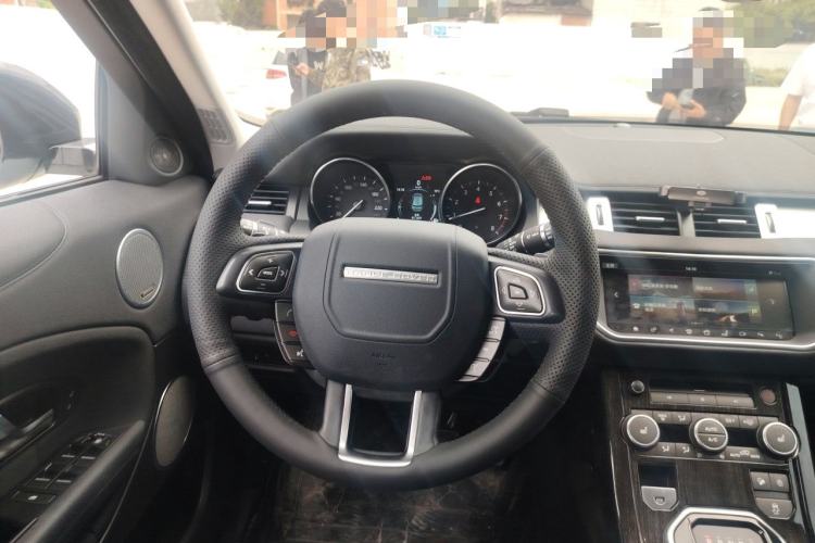 Used Land Rover Range Evoque 2018 240 PS SE Smart Brilliance Edition Steering Wheel