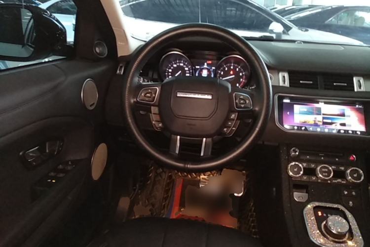 Used Land Rover Range Evoque 2018 240 PS SE Smart Brilliance Edition Steering Wheel
