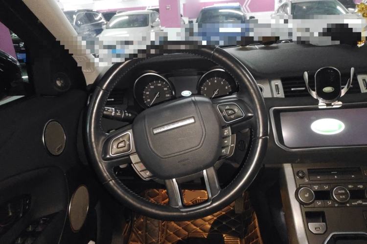 Used Land Rover Range Evoque 2018 240 PS SE Smart Brilliance Edition Steering Wheel