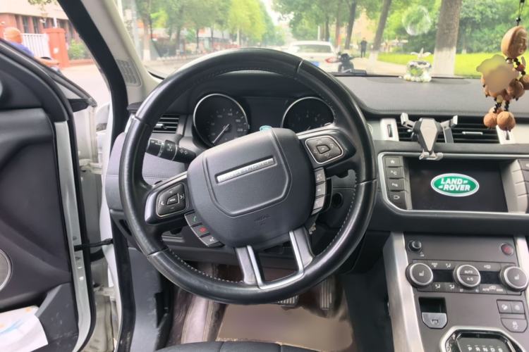 Used Land Rover Range Evoque 2018 240PS PURE Style Edition Steering Wheel