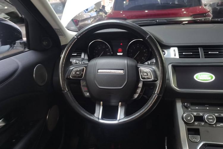 Used Land Rover Range Evoque 2018 240 PS SE Smart Brilliance Edition Steering Wheel