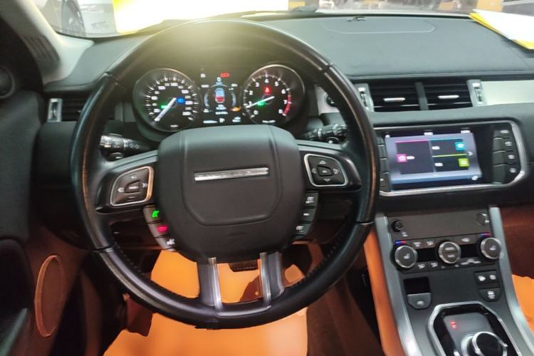 Used Land Rover Range Evoque 2018 240PS PURE Style Edition Steering Wheel