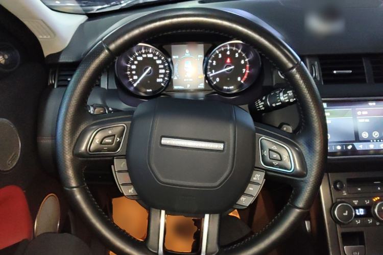 Used Land Rover Range Evoque 2018 240 PS HSE DYNAMIC All-Wheel Drive Edition Steering Wheel
