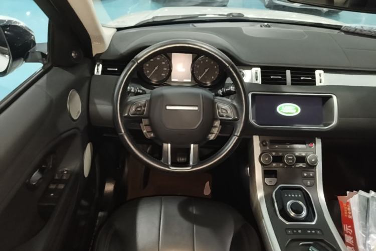 Used Land Rover Range Evoque 2018 240 PS SE Smart Brilliance Edition Steering Wheel