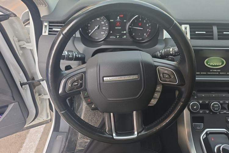 Used Land Rover Range Evoque 2018 240 PS SE Smart Brilliance Edition Steering Wheel