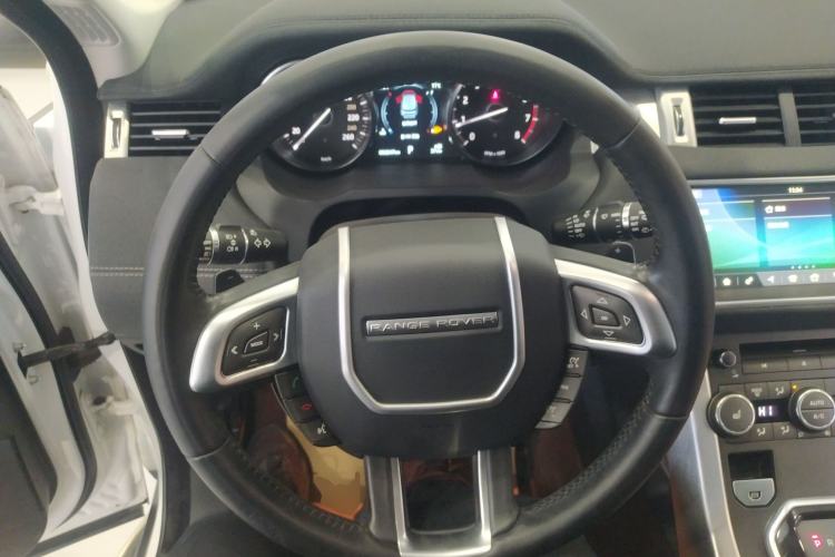 Used Land Rover Range Evoque 2018 240 PS SE DYNAMIC Smart Edition Steering Wheel
