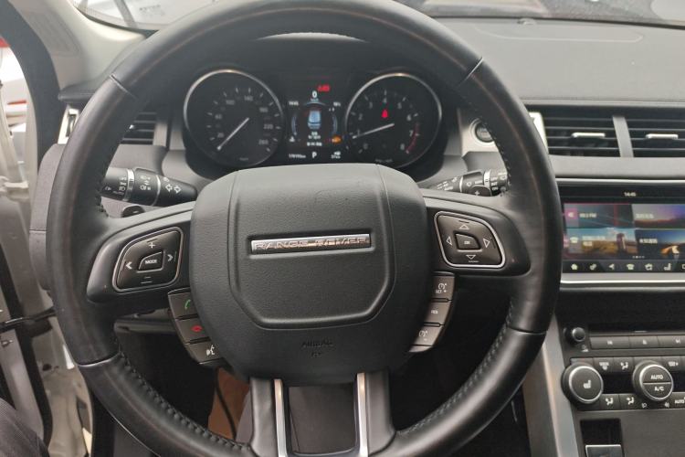 Used Land Rover Range Evoque 2018 240 PS SE Smart Brilliance Edition Steering Wheel