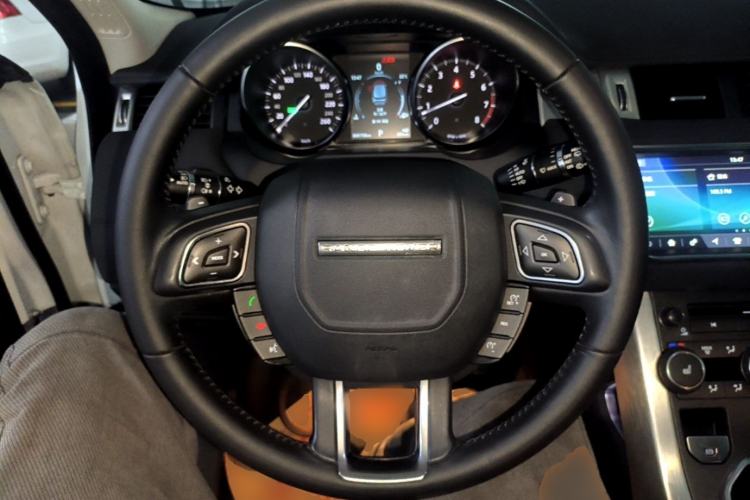 Used Land Rover Range Evoque 2018 240 PS SE Smart Brilliance Edition Steering Wheel
