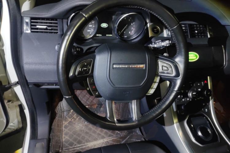 Used Land Rover Range Evoque 2018 240 PS SE Smart Brilliance Edition Steering Wheel
