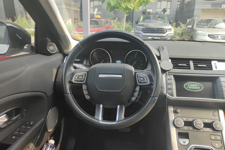 Used Land Rover Range Evoque 2018 240PS PURE Style Edition Steering Wheel