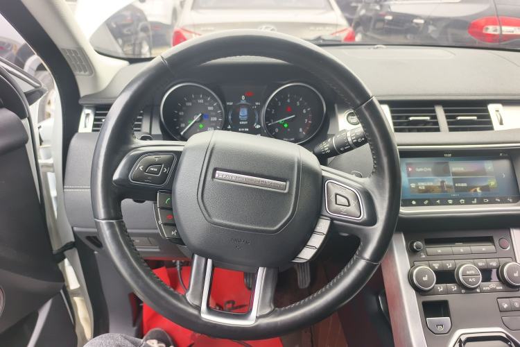 Used Land Rover Range Evoque 2018 240 PS SE DYNAMIC Smart Edition Steering Wheel