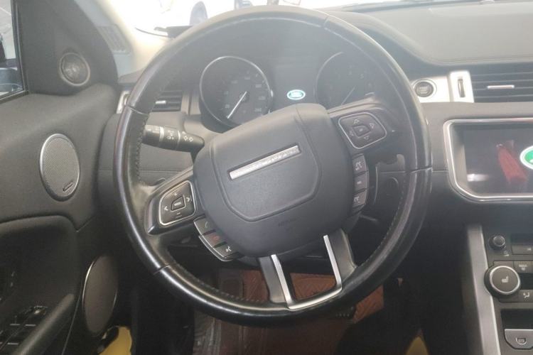Used Land Rover Range Evoque 2018 240 PS SE Smart Brilliance Edition Steering Wheel