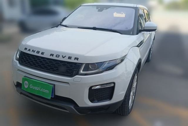 Ojetý Land Rover Range Evoque 2018 240 PS SE Smart Brilliance Edition