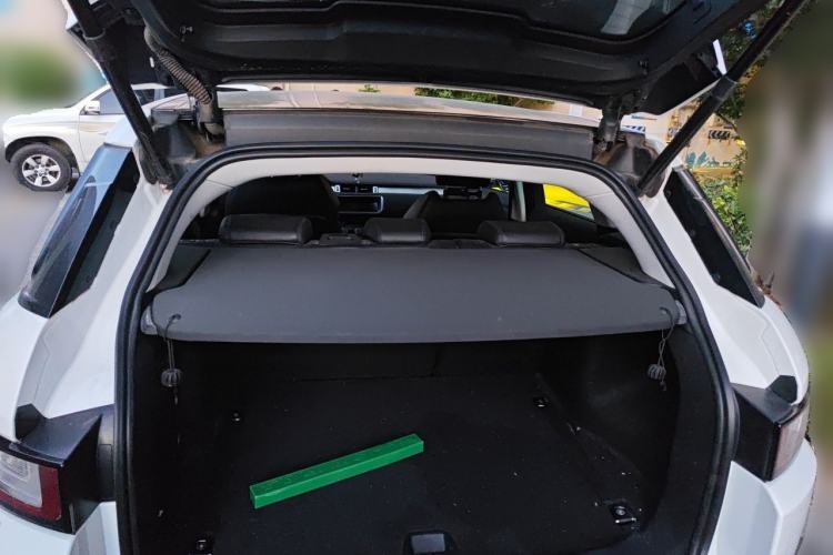 Used Land Rover Range Evoque 2018 240 PS SE Smart Brilliance Edition Trunk