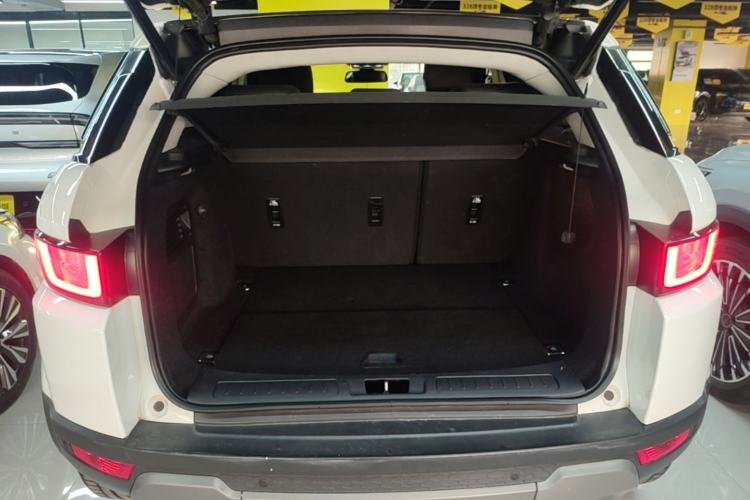 Used Land Rover Range Evoque 2018 240PS PURE Style Edition Trunk