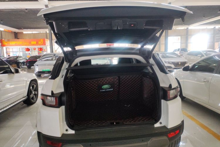 Used Land Rover Range Evoque 2018 200PS PURE New Fashion Edition Trunk