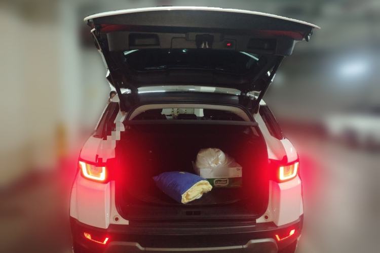Used Land Rover Range Evoque 2018 200PS PURE New Fashion Edition Trunk