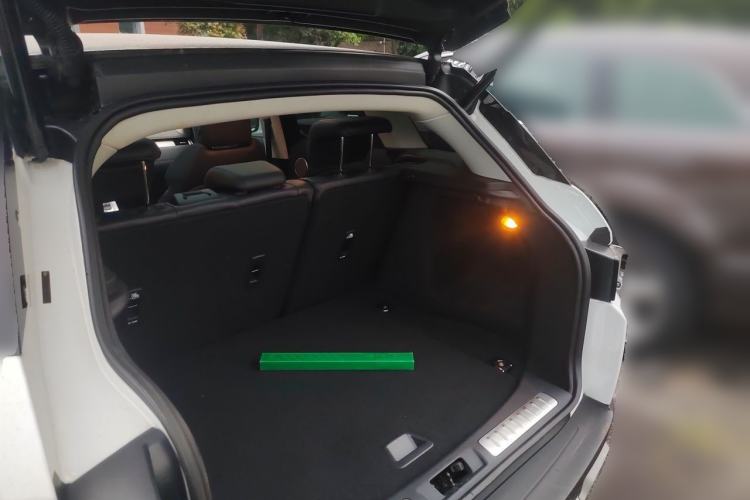 Used Land Rover Range Evoque 2018 240 PS SE Smart Brilliance Edition Trunk