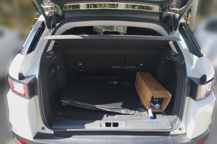 Used Land Rover Range Evoque 2018 200PS PURE New Fashion Edition Trunk