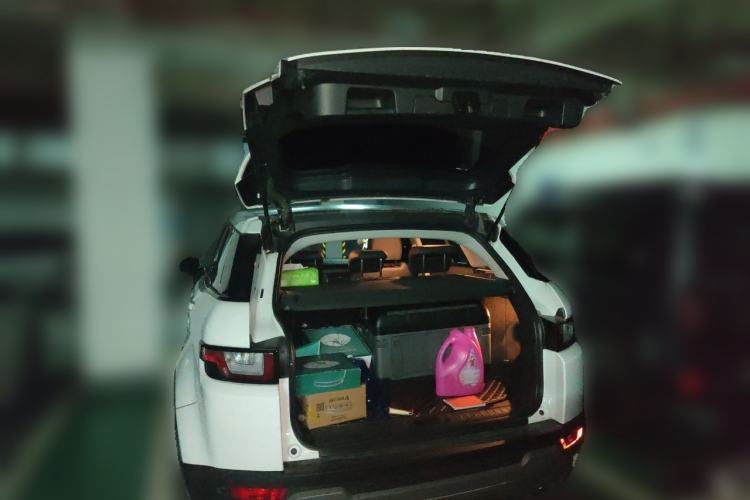 Used Land Rover Range Evoque 2018 200PS PURE New Fashion Edition Trunk