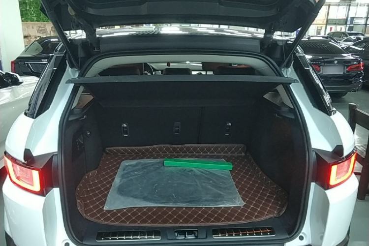Used Land Rover Range Evoque 2018 240 PS SE Smart Brilliance Edition Trunk