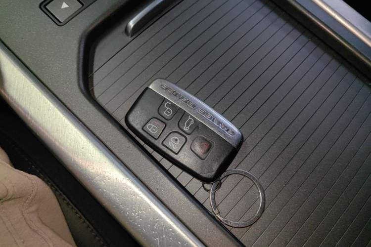 Used Land Rover Range Evoque 2018 240PS PURE Style Edition Vehicle Key