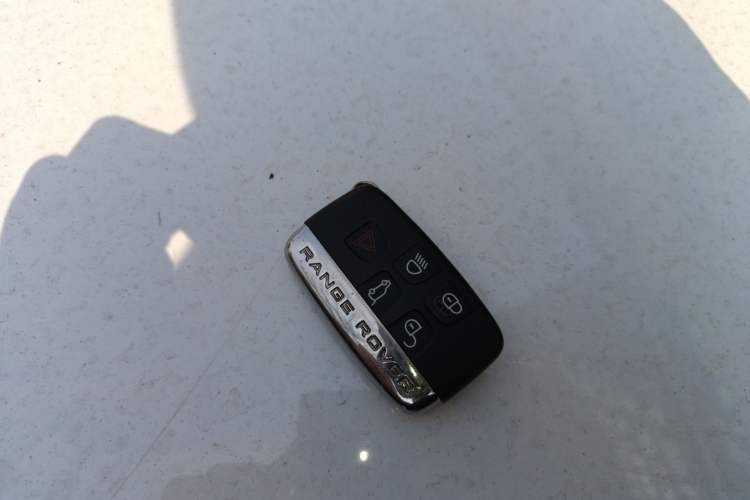 Used Land Rover Range Evoque 2018 240 PS SE Smart Brilliance Edition Vehicle Key
