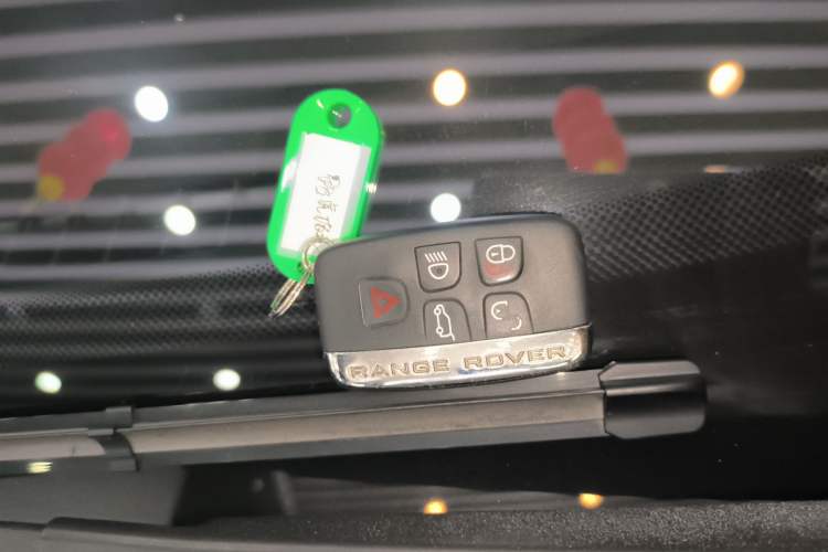 Used Land Rover Range Evoque 2018 240PS PURE Style Edition Vehicle Key