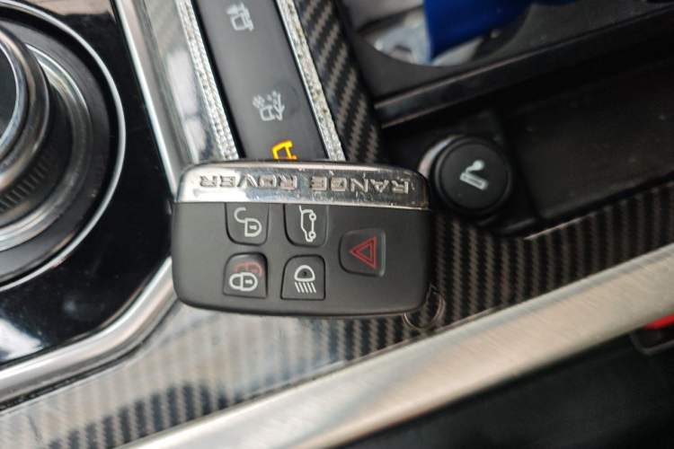 Used Land Rover Range Evoque 2018 240 PS SE Smart Brilliance Edition Vehicle Key