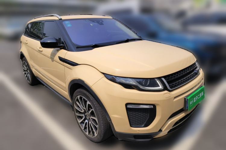 Used Land Rover Range Evoque 2018 240 PS HSE DYNAMIC All-Wheel Drive Edition Front Right 45 Deg