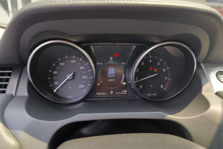 Used Land Rover Range Evoque 2018 240 PS HSE DYNAMIC All-Wheel Drive Edition Instrument Cluster