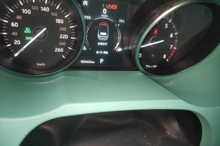 Used Land Rover Range Evoque 2018 240 PS HSE DYNAMIC Convertible Odometer Close Up