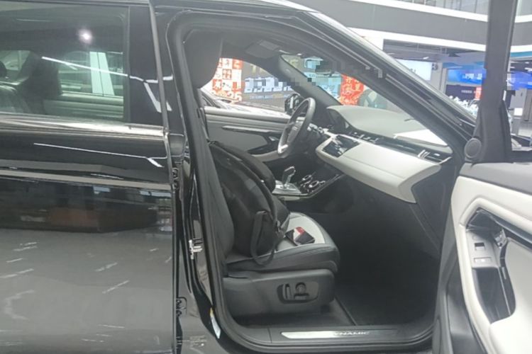 Used Land Rover Range Evoque 2020 249 PS R-DYNAMIC SE Sport Technology Edition Right Front Seat