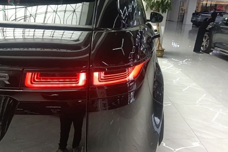 Used Land Rover Range Evoque 2020 249 PS R-DYNAMIC SE Sport Technology Edition Right Rear Taillight