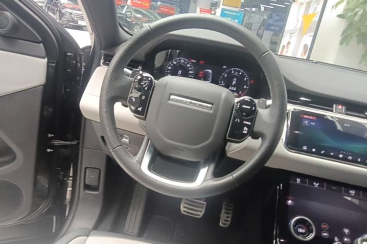 Used Land Rover Range Evoque 2020 249 PS R-DYNAMIC SE Sport Technology Edition Steering Wheel