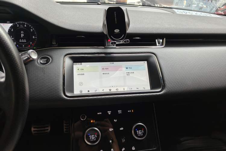 Used Land Rover Range Evoque 2020 249 PS R-DYNAMIC S Sport Edition Audio And AC Panel