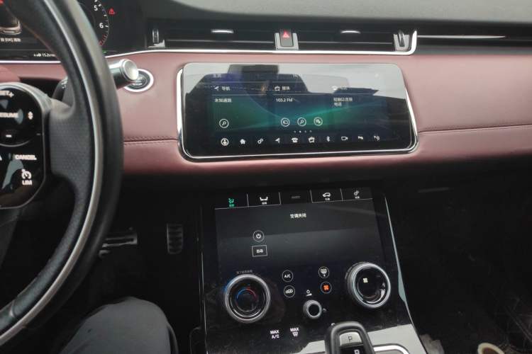 Used Land Rover Range Evoque 2020 249 PS R-DYNAMIC S Sport Edition Audio And AC Panel